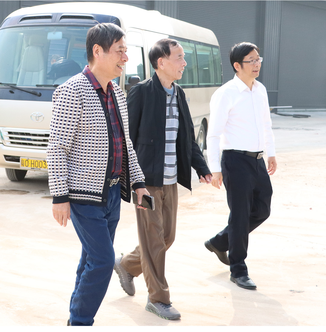 市政協(xié)原主席梁國安蒞臨肇慶新廠區(qū)調(diào)研工作_04.jpg